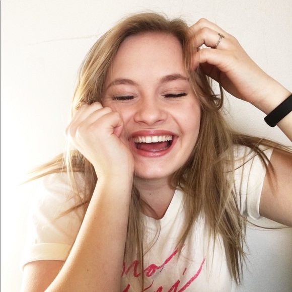 Meet your Posher, Hailey - Picture 1 of 1